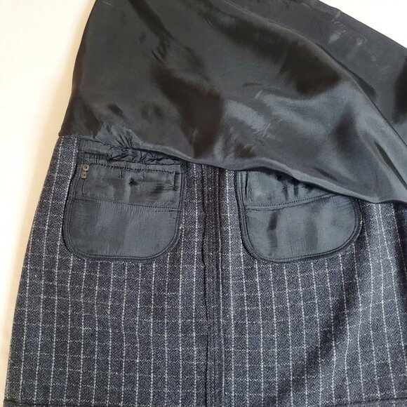 Esprit Graphic Mini Skirt - Picture 10 of 11